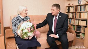 Председатель райисполкома посетил Анну Ивановну Ветрову