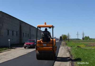 В Крупках продолжают ремонт дорожной сети.